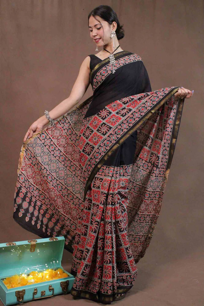 KalamkariBlack Printed Handloom Pure Cotton Wrap in 1 minute saree