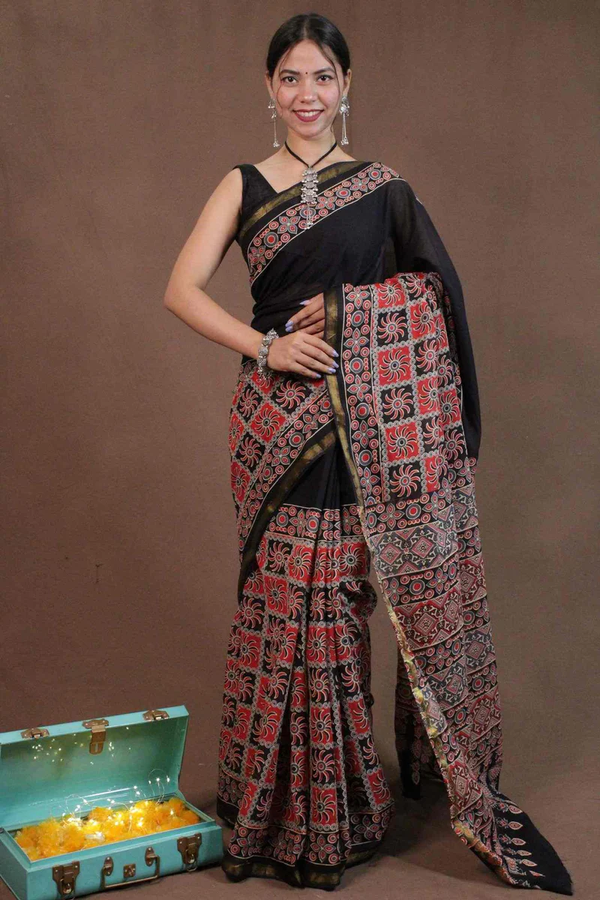 KalamkariBlack Printed Handloom Pure Cotton Wrap in 1 minute saree