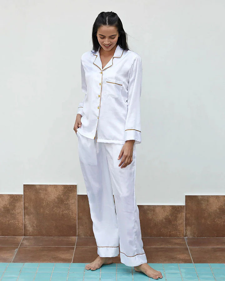 WHITE SATIN NOTCH NIGHT SUIT