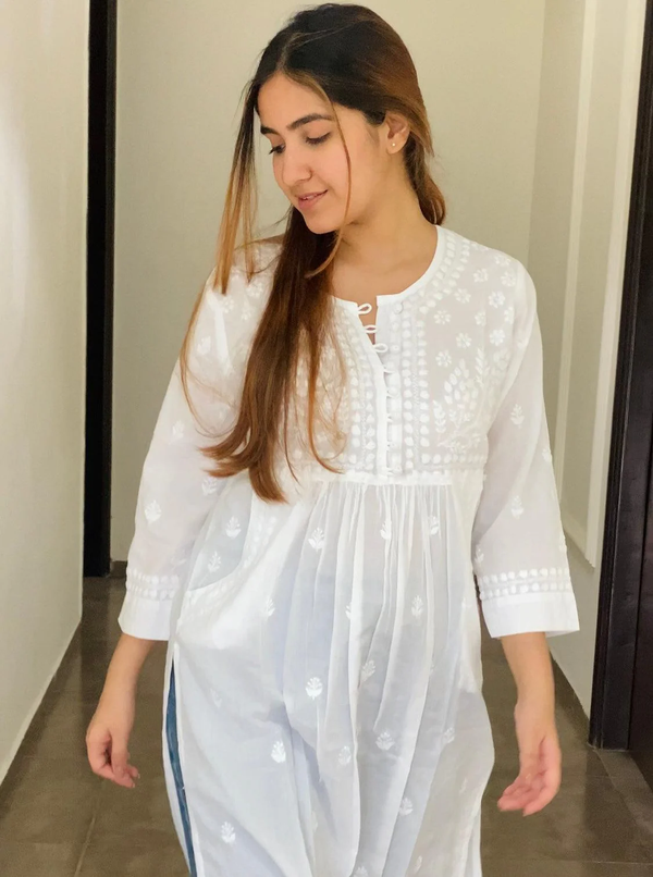 embroidery Chikankari Kurta Set-White